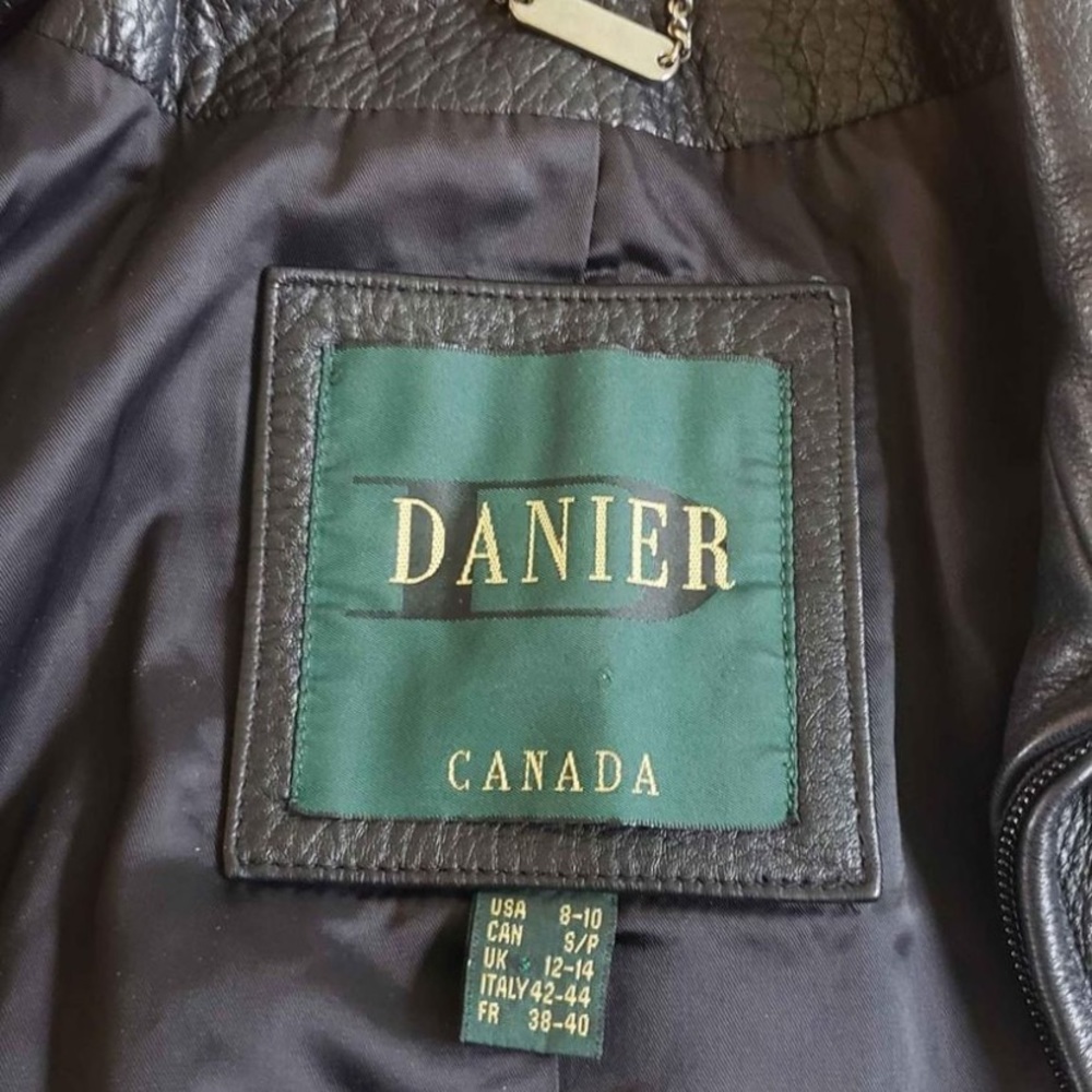 Danier Leather Jacket (Vintage) - Picture 4 of 5